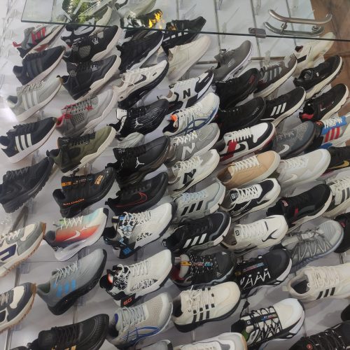 کفش و کتانی زنانه و مردانه