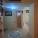 یک عدد منزل فروشی طبقه اول دو خابه حیاط دارد ، پارکینگ دارد