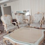 سرویس کامل مبلمان. میز تی وی. کنسول. میز ناهار خوری. جلو مبلی. مبلمان در حد نو به فروش میرسد