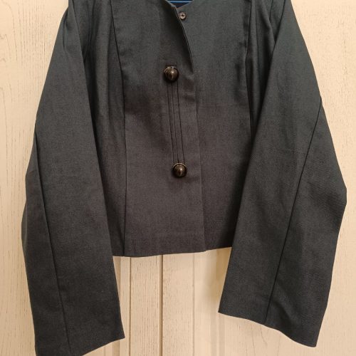 مانتو و بارونی