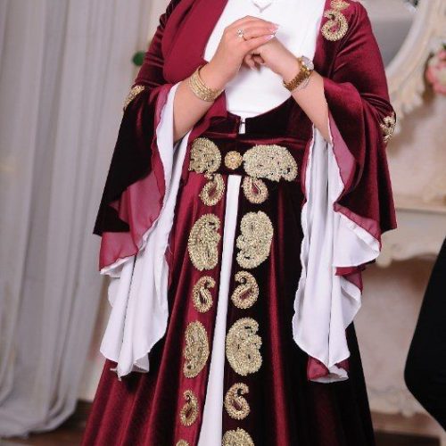 لباس مجلسی پوشیده