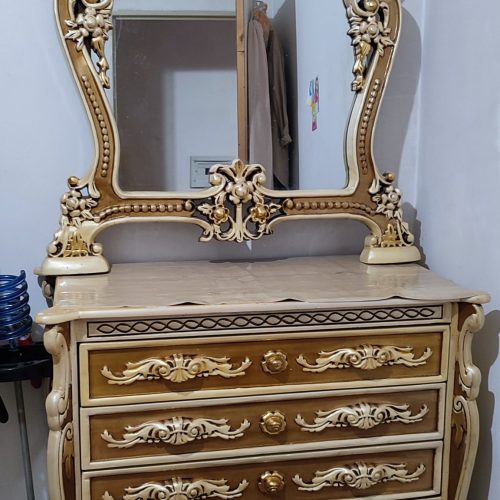 مبلمان ،نهار خوری،سرویس خواب ،بوفه وساعت ،تاب