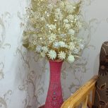 گلدان زیبا صفالی صورتی رنگ با گلهای کریستالی