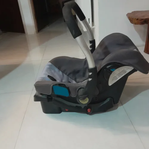 سلام کریروصندلی ماشین