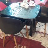 میز و صندلی در حد نو