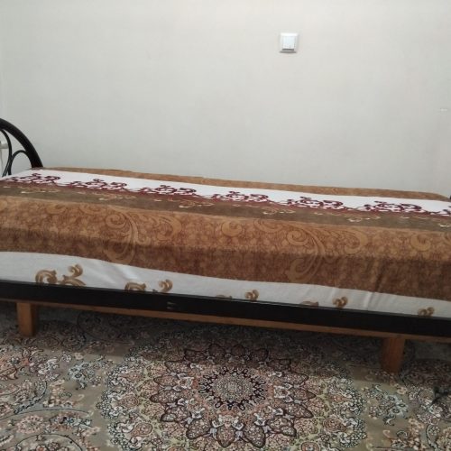 تخت خواب یک نفره فلزی