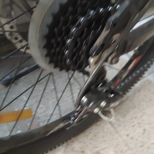 دوچرخه قرمز رنگ مدل فاریس