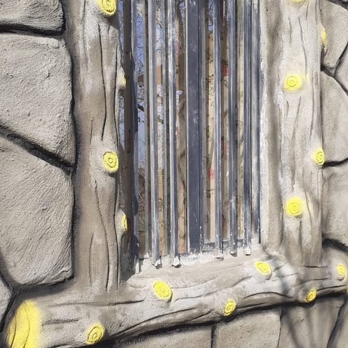 ترح سنگ با کنده درخت فرش سنگ با سیمان در خدمتم کرمان