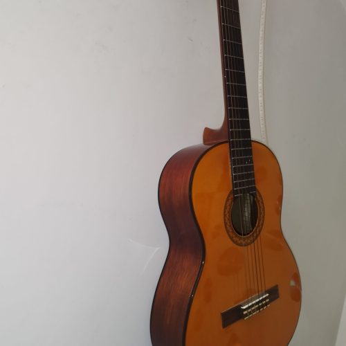 ساز موسیقی گیتار یاماها c70