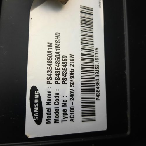 تلویزیون و میز تلویزیون شیشه ای