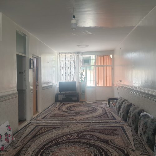 خانه ای دو طبقه ویلایی