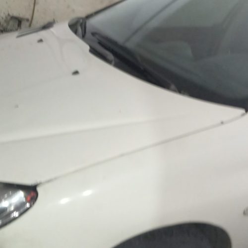 ماشین 206رنگ سفید