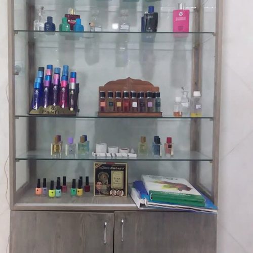 بوفه و کمد چوبی دکوری مغازه