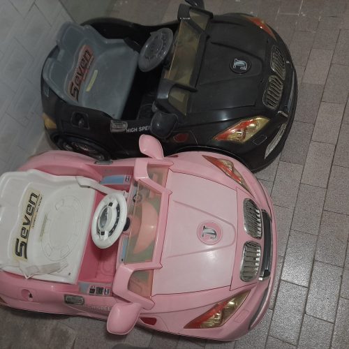 دو عدد ماشین بچه گانه کنترل دار