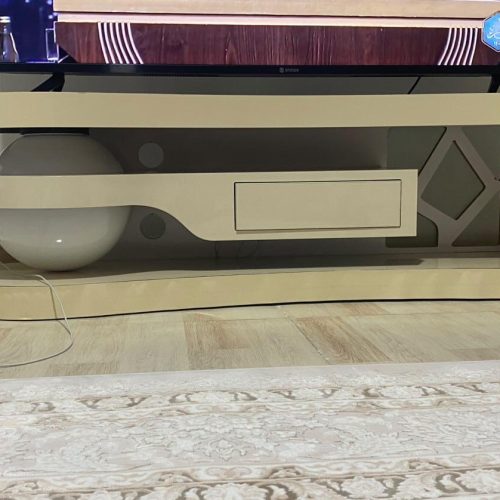 میز تلویزیون در حد نو مناسب تا تلویزیون 60اینچ