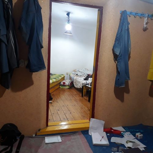 یه هم خانه خانم تنها سن زیز40 سال در سوییت در رامسر