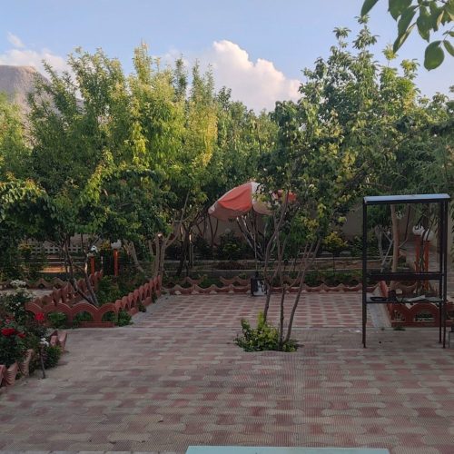 باغ ویلای ابریشم