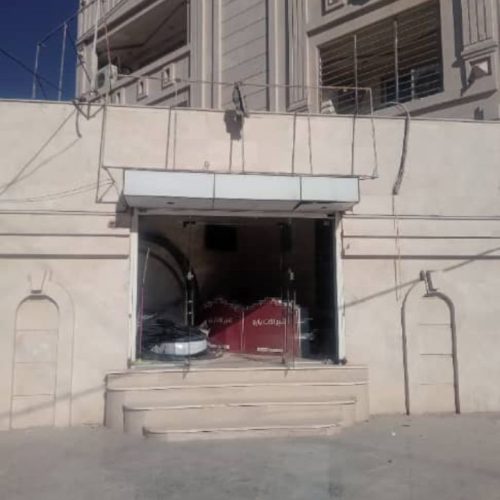 مغازه بزرگ و تمیز تجاری روبرو سازمان اب تک برگ سند