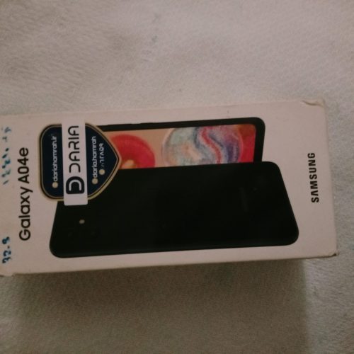 گوشی در حد نو تازه بروزرسانی شده اندروید 14 تا آخر شهریور گارانتی داره