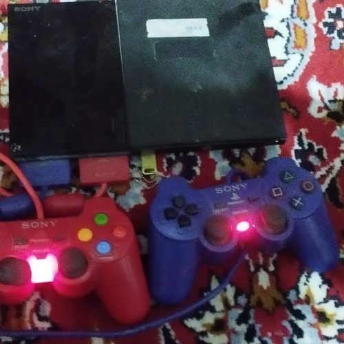 پلی استیشن نو فلش خور