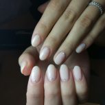 خدمات کاشت ناخن