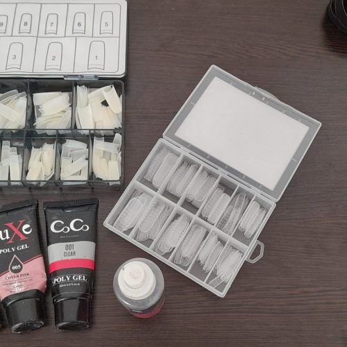 تمام وسایل کاشت و ژلیش و لمینت ناخن از صفر تا صد