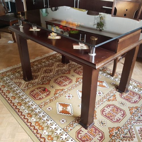 مبل و میز ناهار خوری