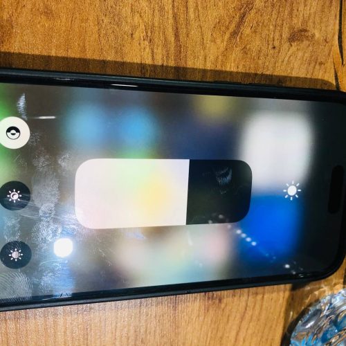 ایفن 14 پرومکس بدون خط خش،بدون کوچیک ترین مشکل zaباتری86 دو سیم