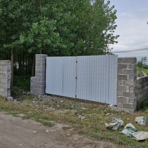زمین 1700 متری نسخ دار