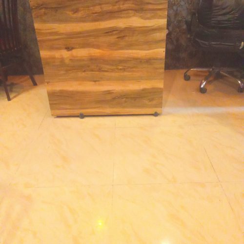 سلام خسته نباشین دنبال یک منشی خوش  حساب  خانم باشه