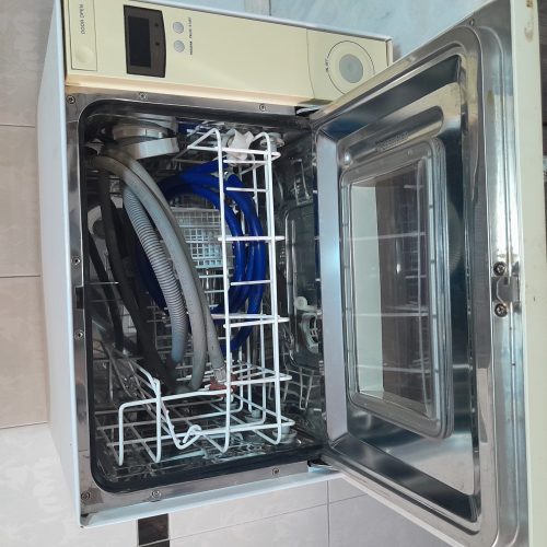 ماشین ظرفشویی آلمانی