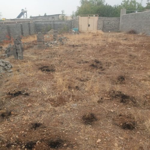 فروش فوری زمین 300 متری چهار دیواری محصور