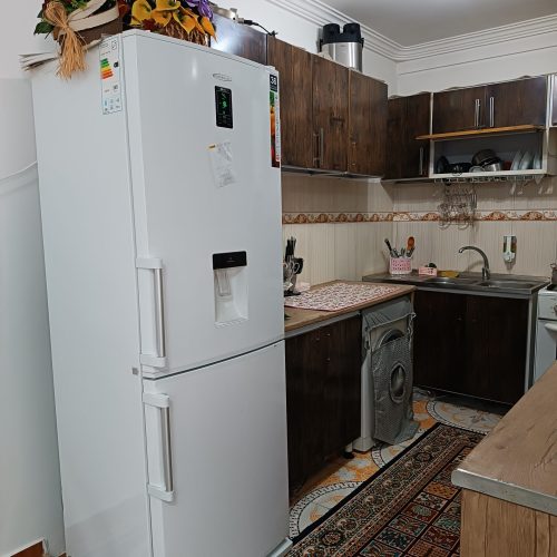 60متر خونه با امتیاز آب برق گاز جدا