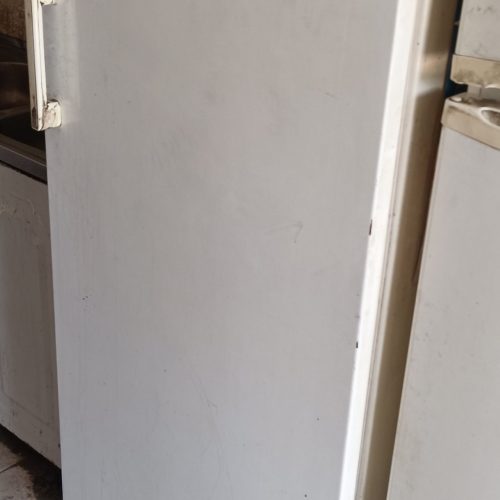 یخچال سالم و تمیز