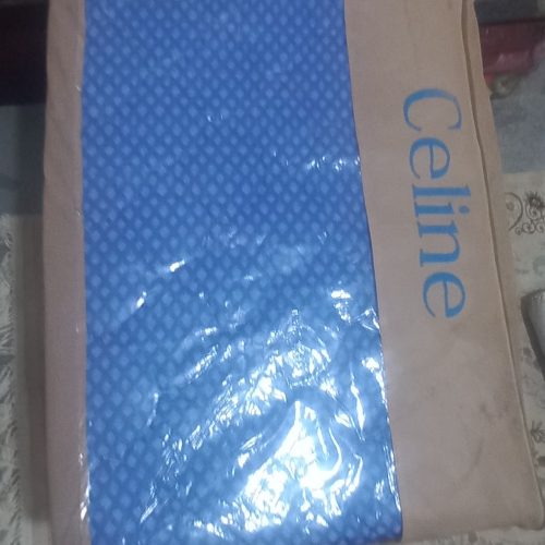 3 عدد تشک 4 عدد بالش 1 عدد روتختی