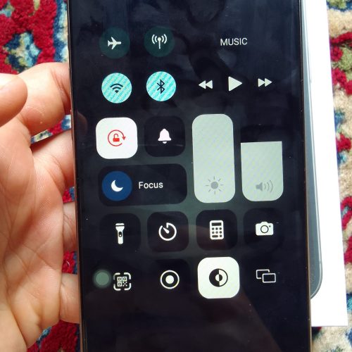 گوشی طرح ایفون. با سیستم عامل اندروید. با حافظه512گیگ