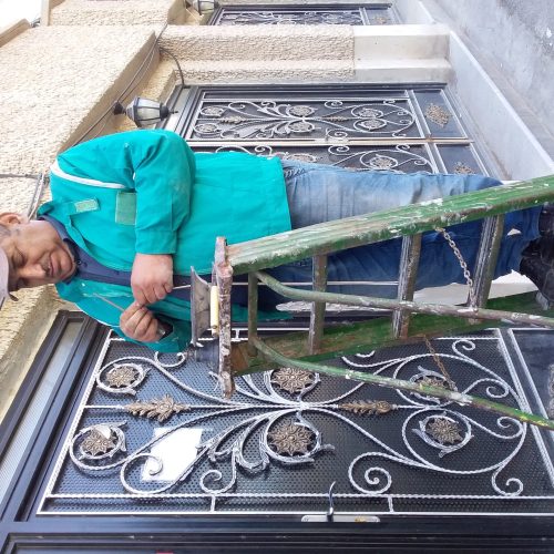 سیم کشی ساختمان ولوله کشی آب وفاضلاب کاشی کاری  مجوز از سازمان فنی وحرفه کشور