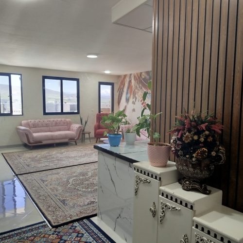 آپارتمان 102