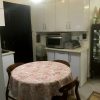 یک دستگاه آپارتمان پنت هاوس دار تابستانی خنک وغروبی زیبا