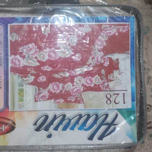 3 عدد تشک 4 عدد بالش 1 عدد روتختی