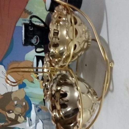 بستنی خوری گل پنبه 300 اردوخوری 250 تومان