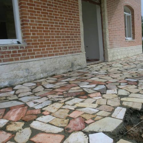 دیوار کشی ویلا استخر آلاچیق آبشار سنگ فرش کباب پز