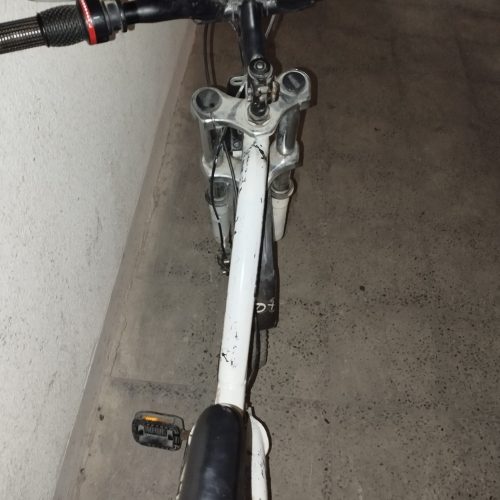 دوچرخه 23 تنه بزرگ سفید همه چیزو تازه اوز کردم