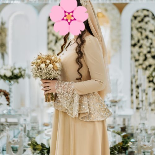 لباس مجلسی و عقد پوشیده و خاص