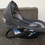 یک عدد تختخواب کودک و کریر نوزاد