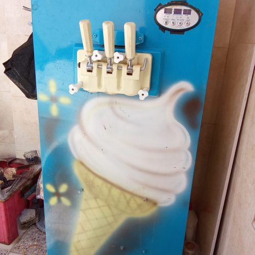 دستگاه بستنی قیفی