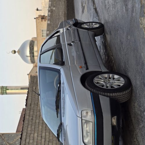 پژو تیوفایف 405