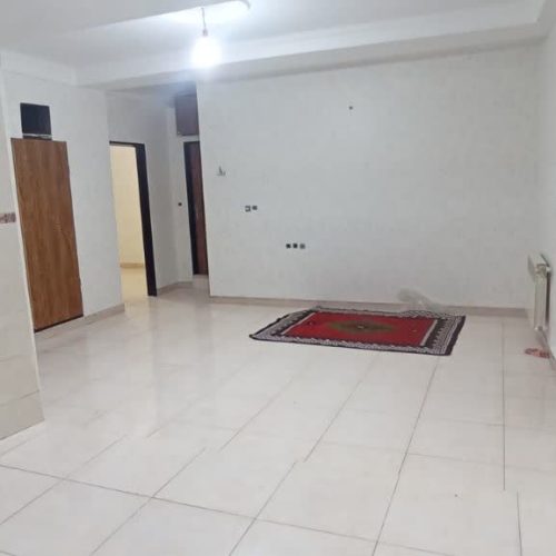 بازسازی شده..  کف سرامیک..  تک واحد..  آسانسور دار..  امکان تخفیف هست