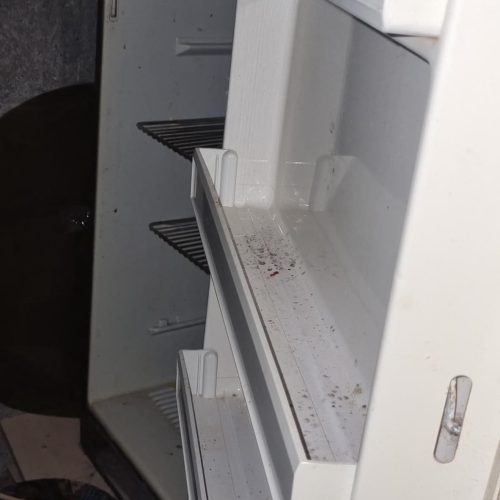 فروش یک عدد یخچال فریزر مارک مولد