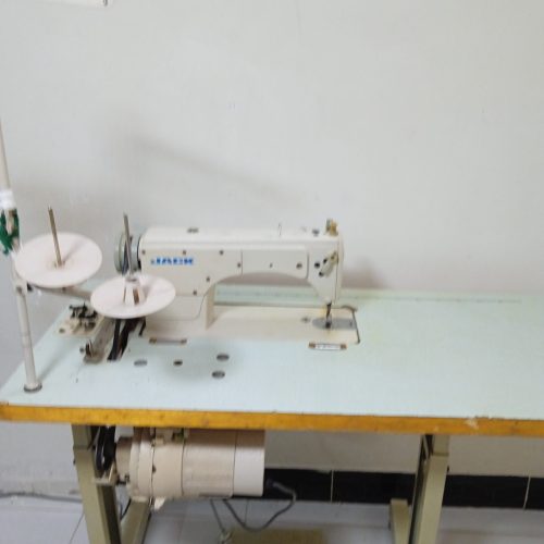 دوعدد چرخ خیاطی راسته